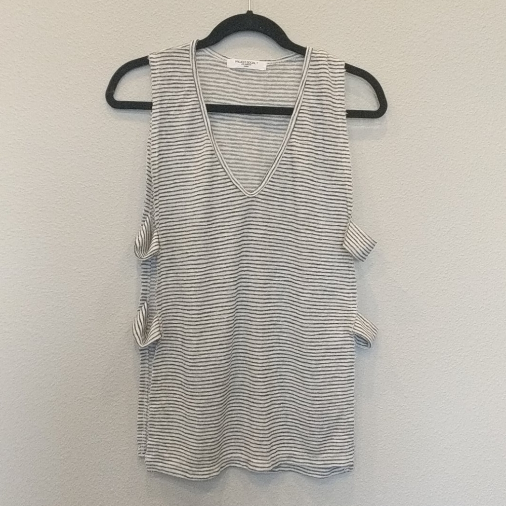 Project Social T - Tank with Open Sides